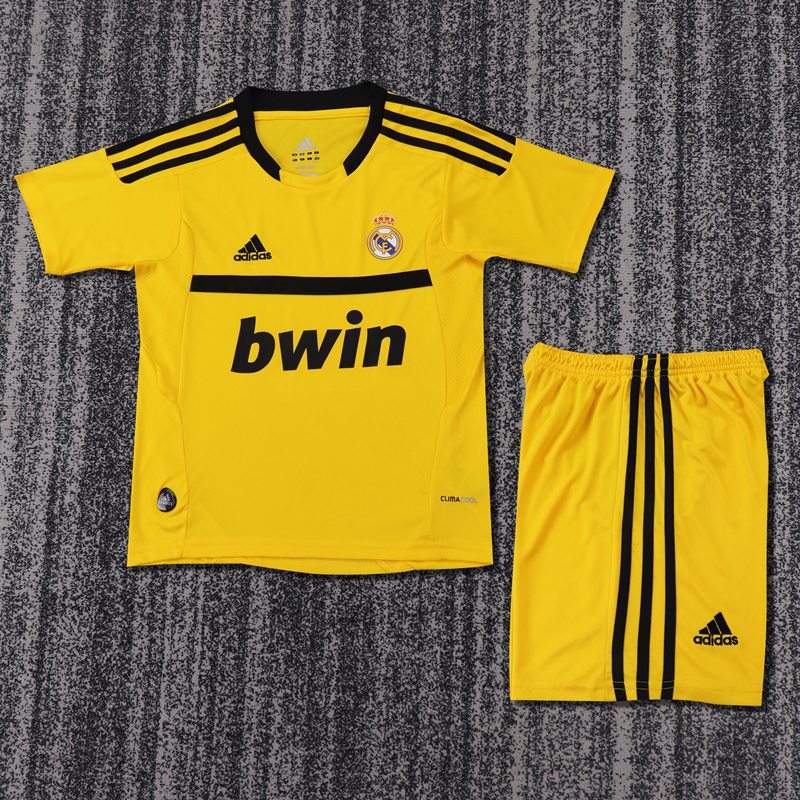 2011-12 REAL MADRID YELLOW GOALKEEPER KIDS KIT