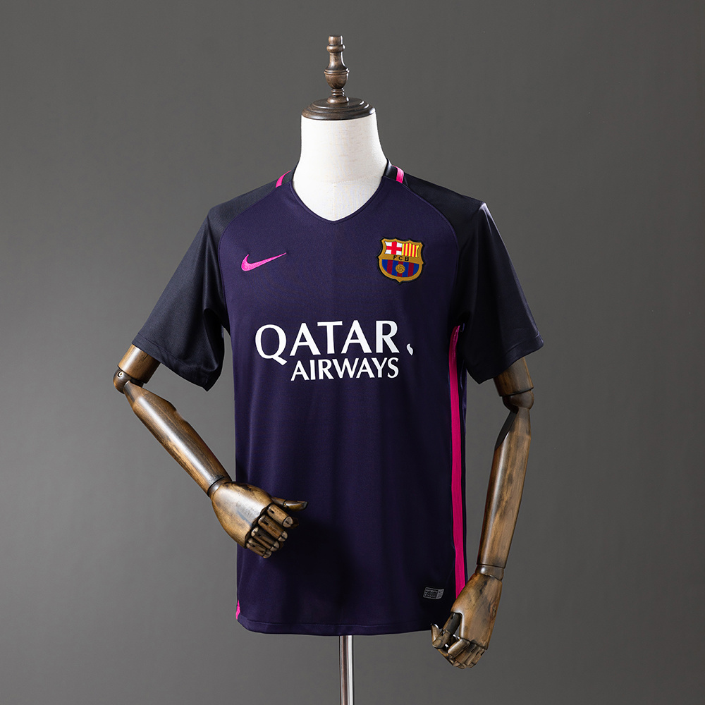 2016-17 BARCELONA AWAY