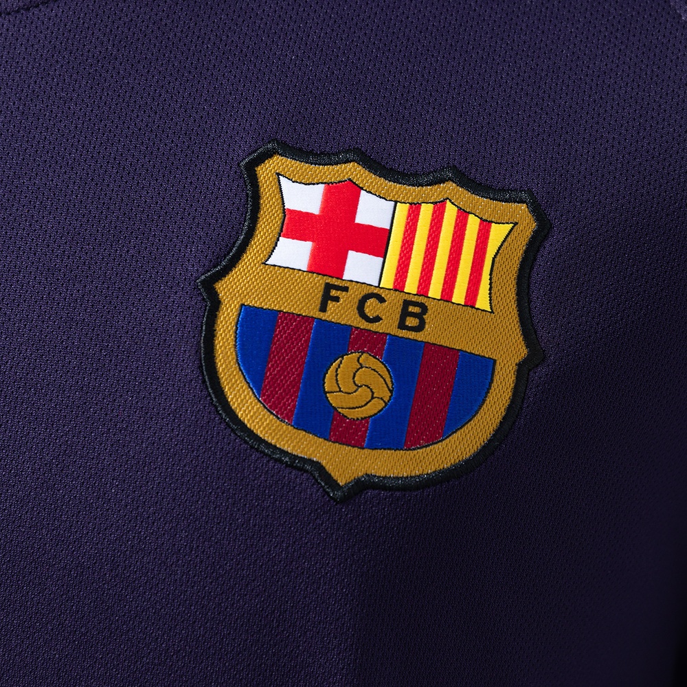 2016-17 BARCELONA AWAY