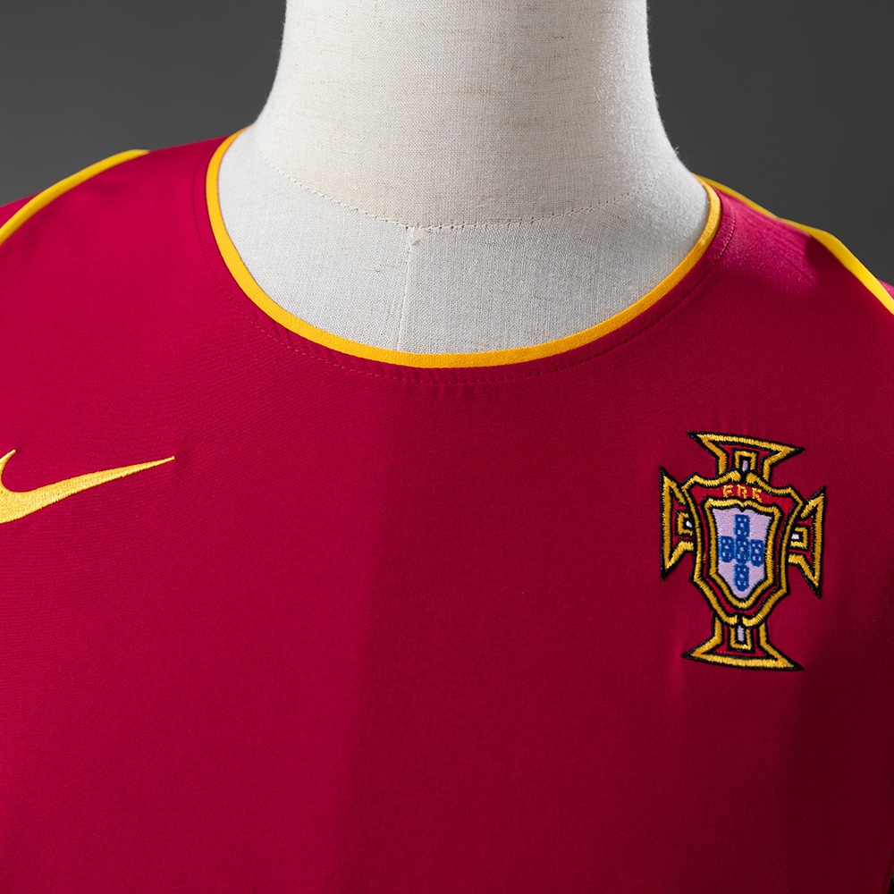 2002 PORTUGAL HOME