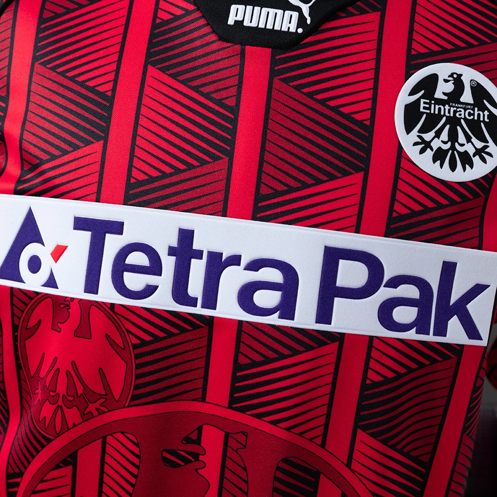 1995-96 FRANKFURT HOME