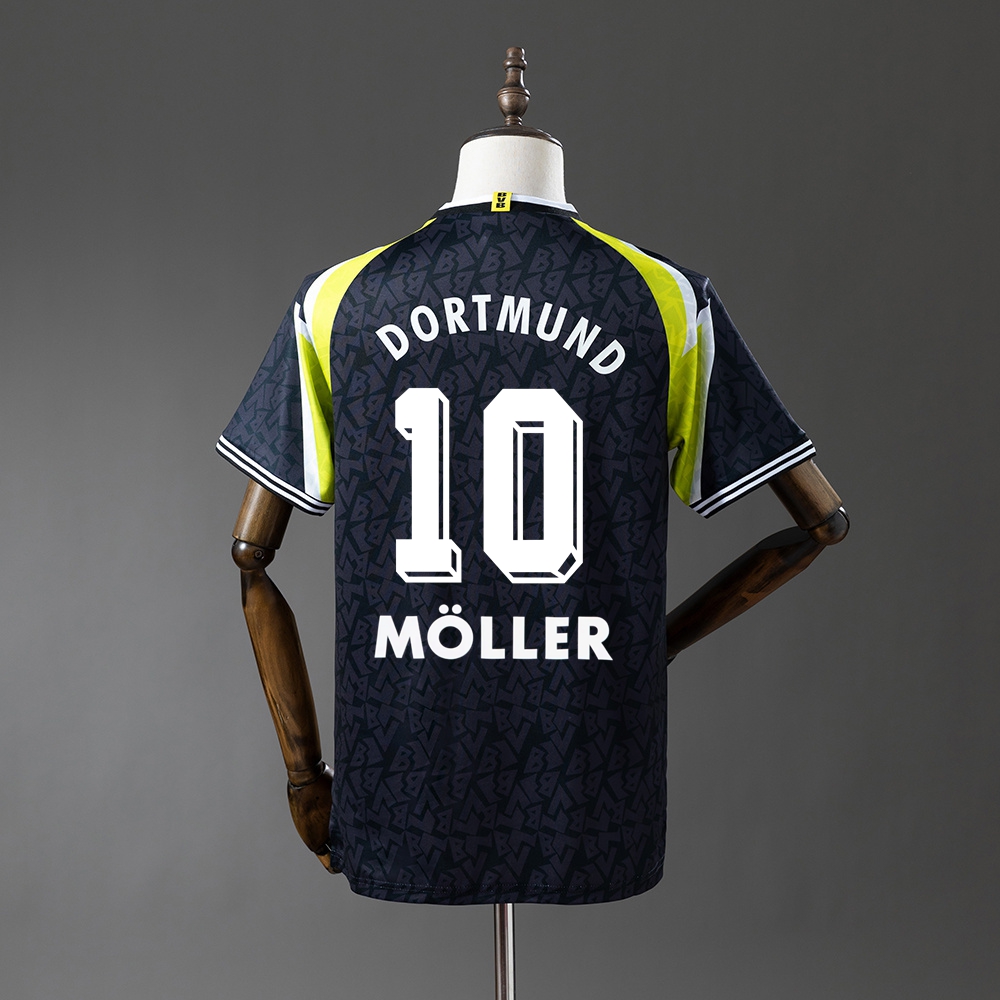 1995-96 BORUSSIA DORTMUND AWAY