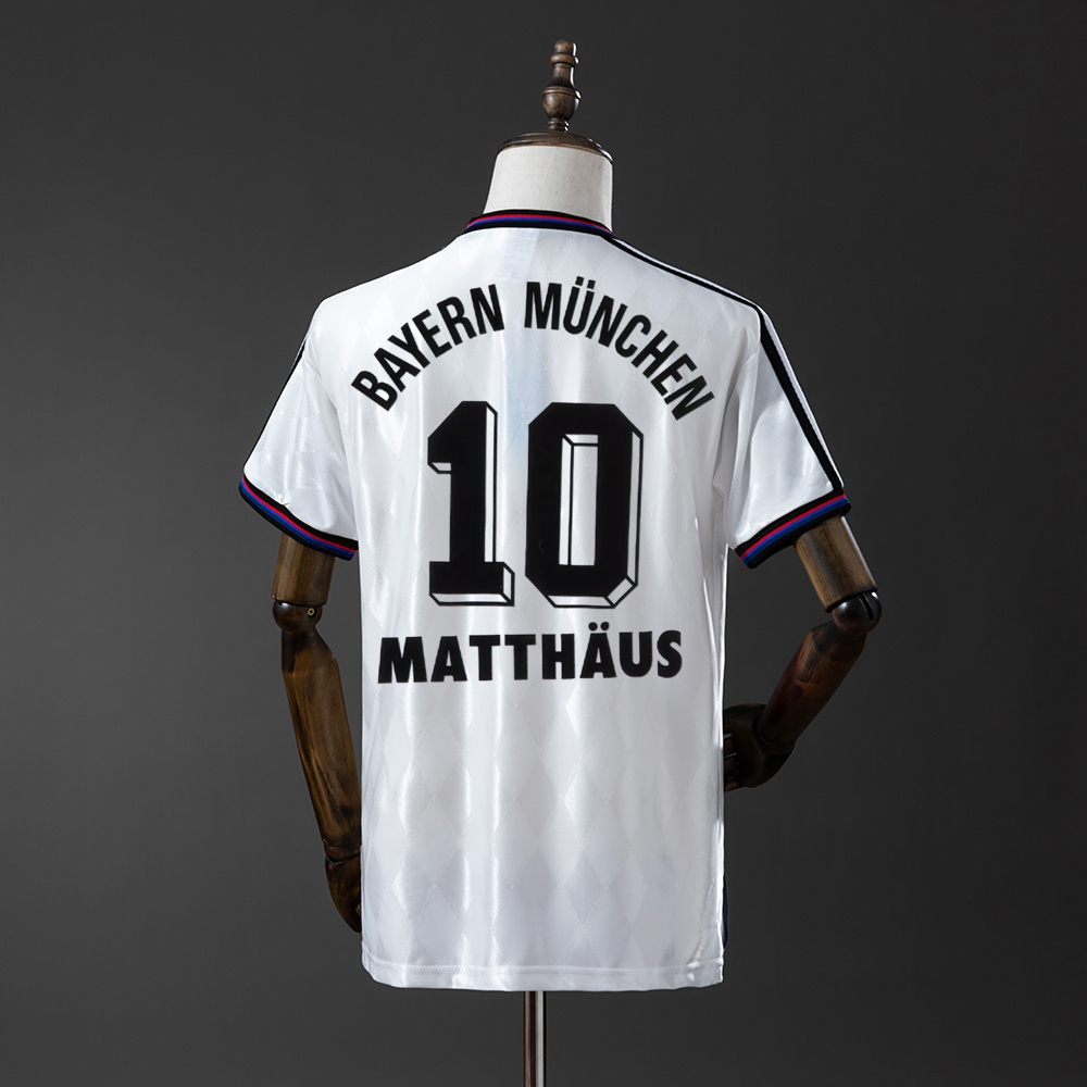 1996-98 BAYERN MUNICH AWAY