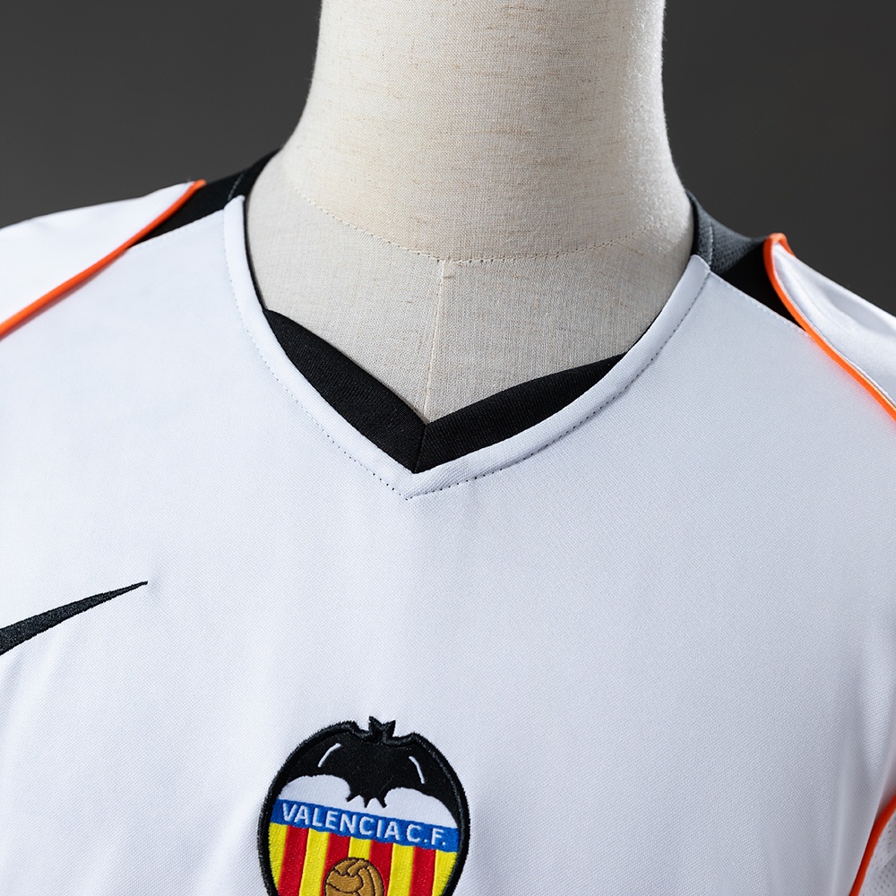 2004-05 VALENCIA HOME