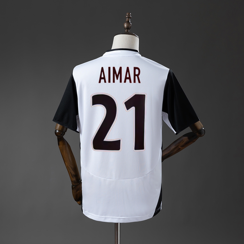 2003-04 VALENCIA HOME