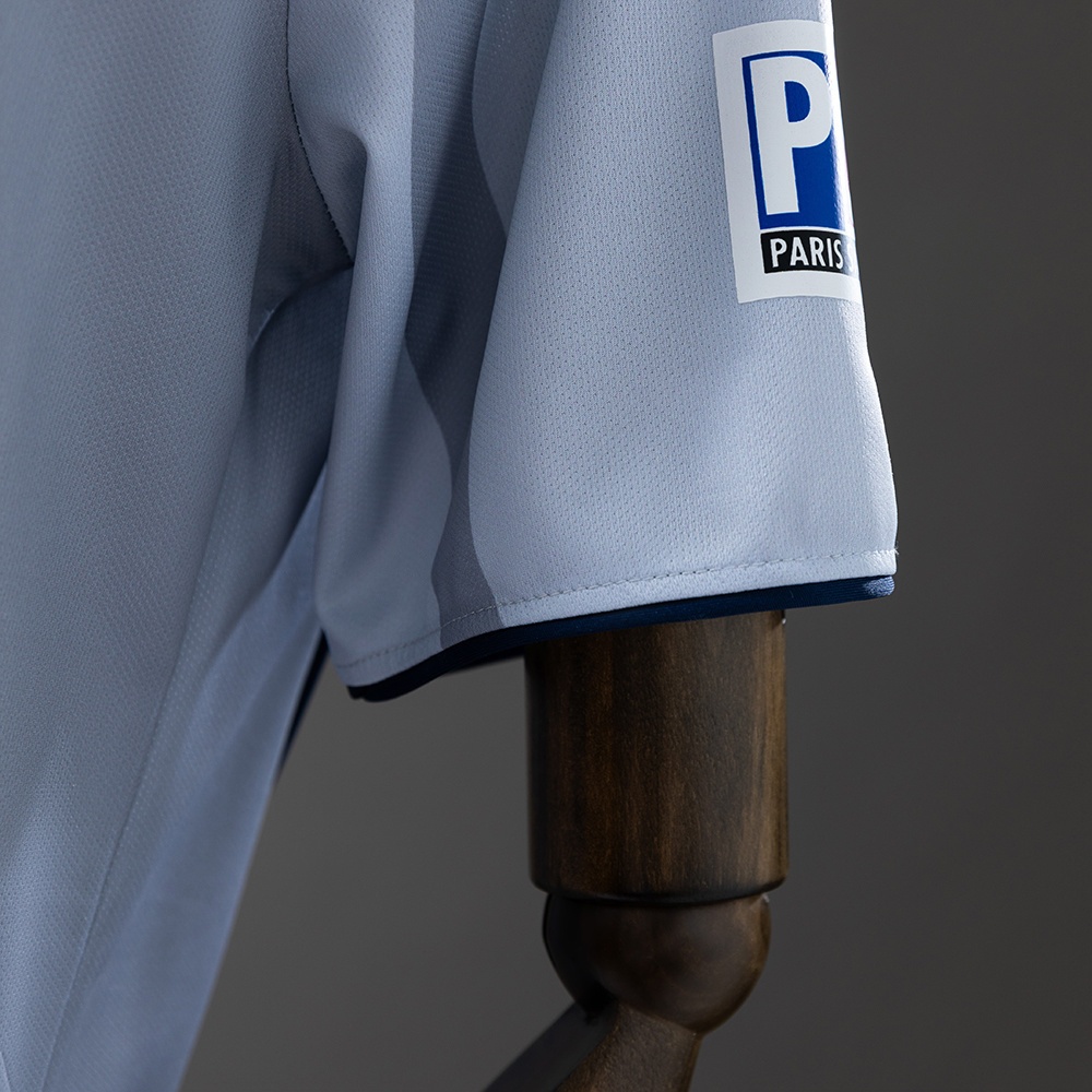 2001-02 PSG AWAY