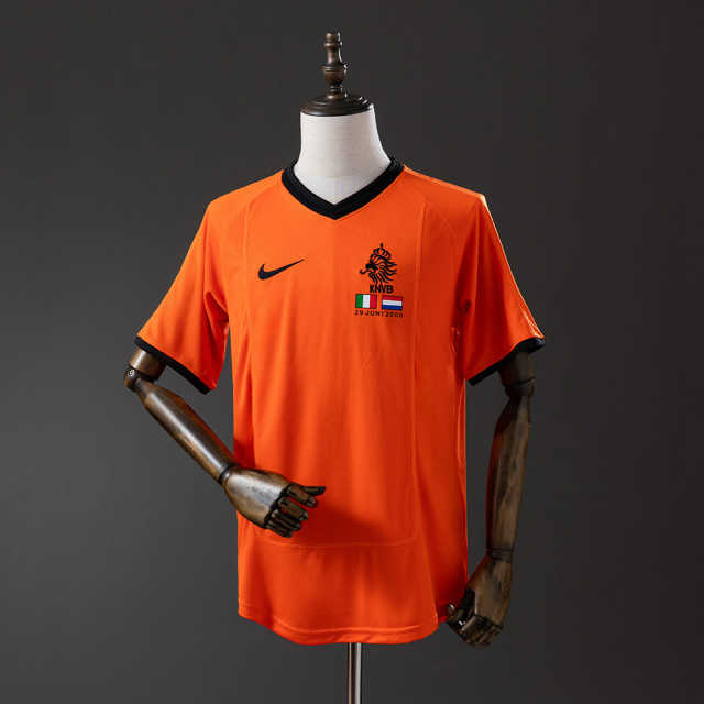 2000 NETHERLANDS HOME