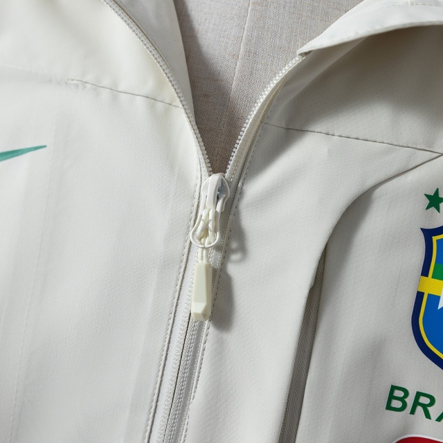 BRAZIL WINDPROOF JACKET-OFF WHITE