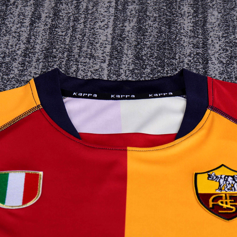 2001-02 ROMA CHAMPION LEAGUE KIDS KIT