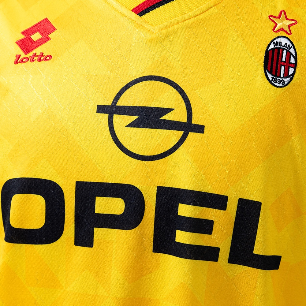 1995-96 AC MILAN AWAY