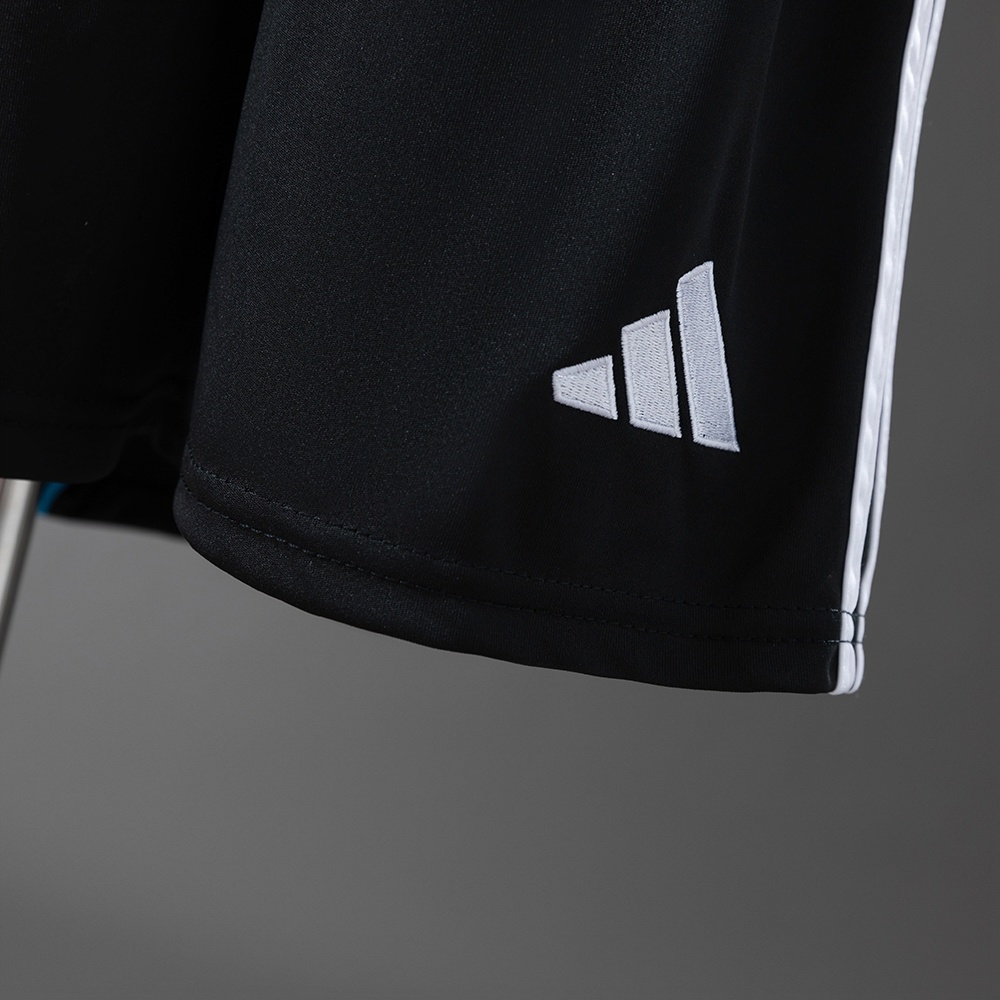 2025-26 NEWCASTLE HOME MEN AND KIDS KIT