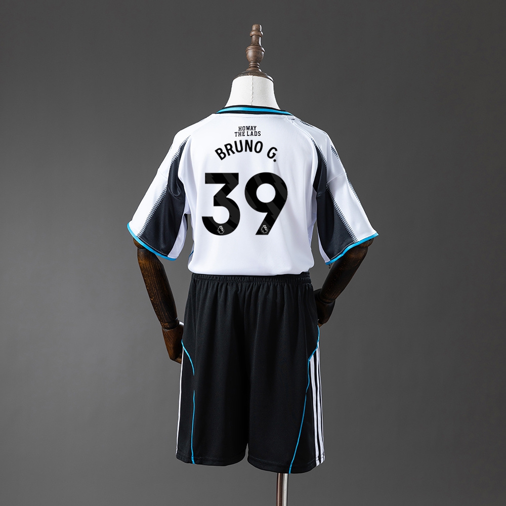 2025-26 NEWCASTLE HOME MEN AND KIDS KIT