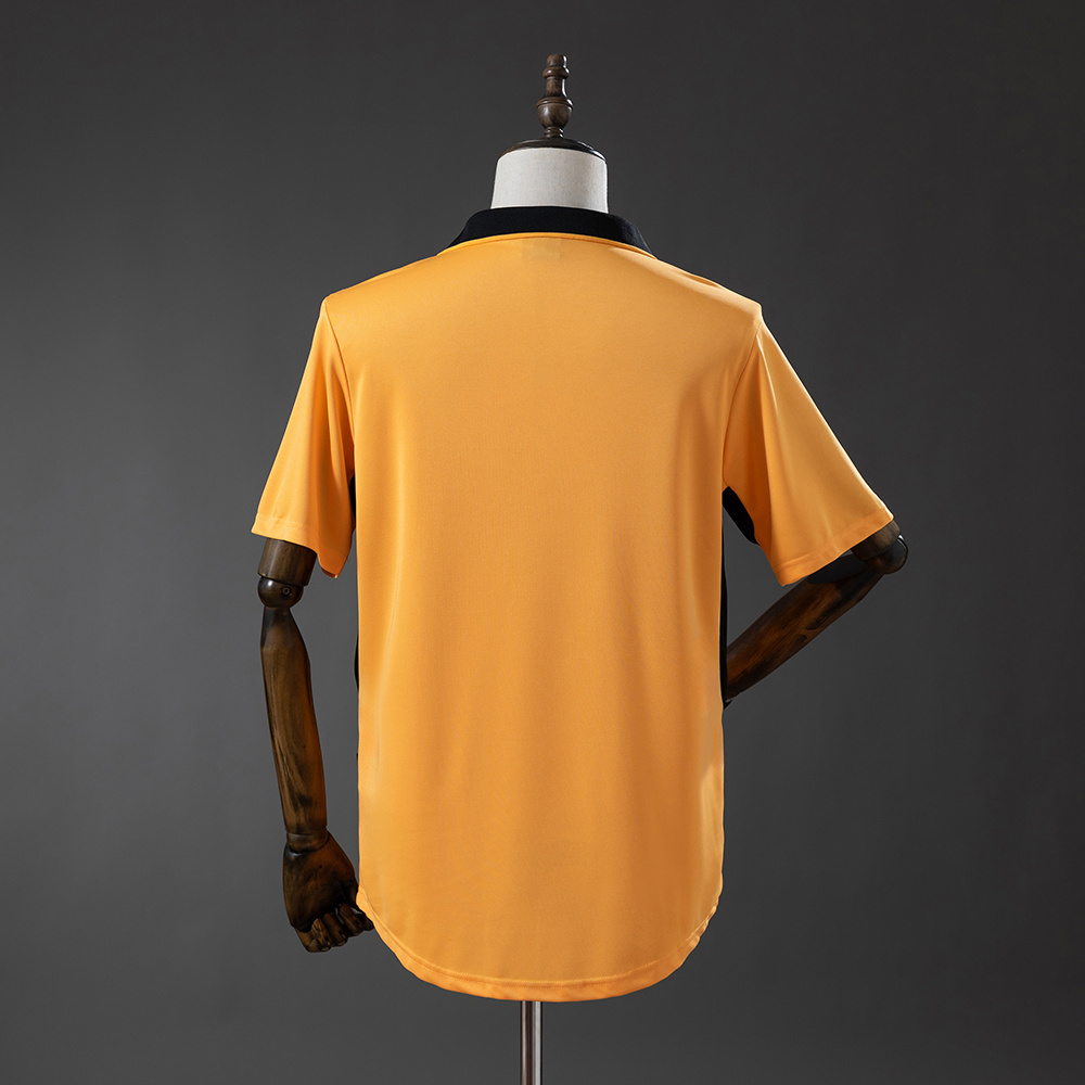 2002-04 WOLVES HOME