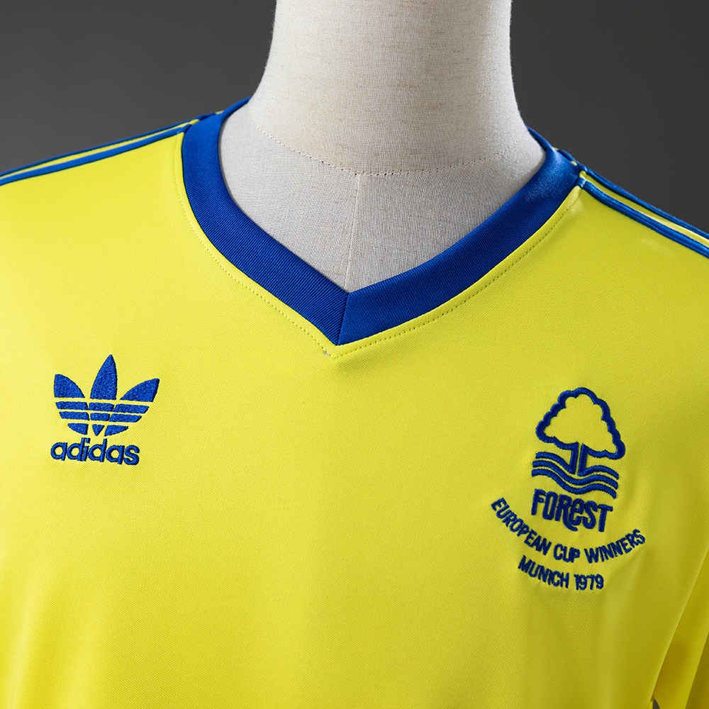 1977-80 NOTTINGHAM FOREST AWAY