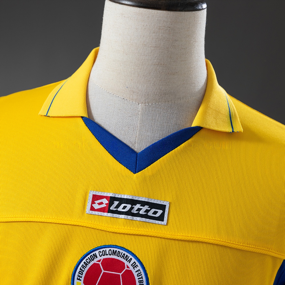 2003-05 COLOMBIA HOME