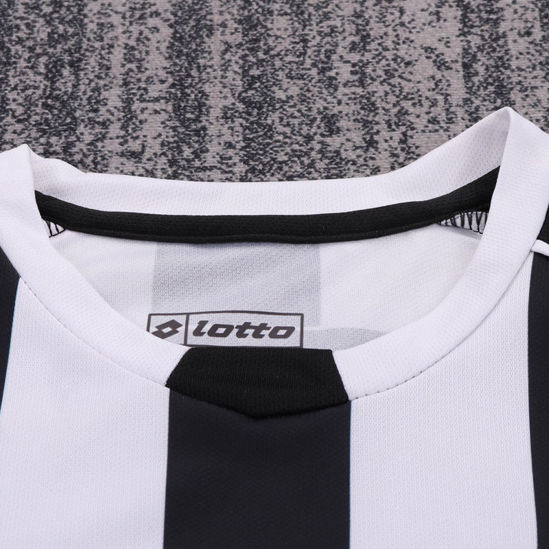 2002-03 JUVENTUS HOME KIDS KIT