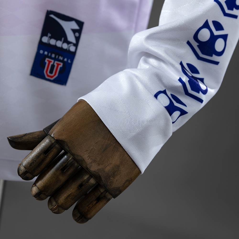 1996 UNIVERSIDAD DE CHILE AWAY LONG SLEEVE