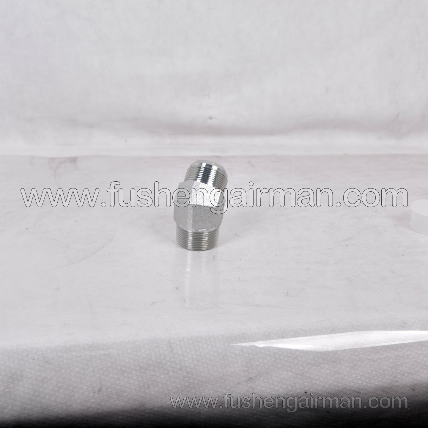 95937751 Ingersoll Rand Air Compressor Genuine 45° Connector NPT 1 1/2-1.875-12UNF