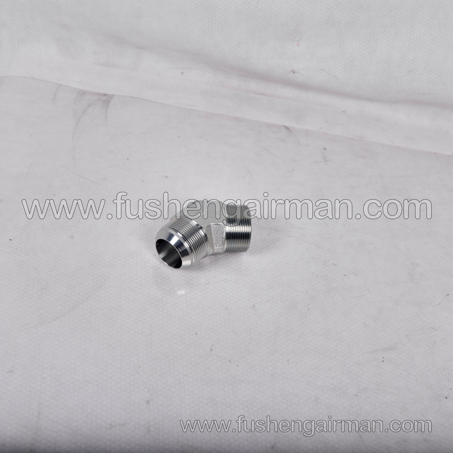 95937751 Ingersoll Rand Air Compressor Genuine 45° Connector NPT 1 1/2-1.875-12UNF