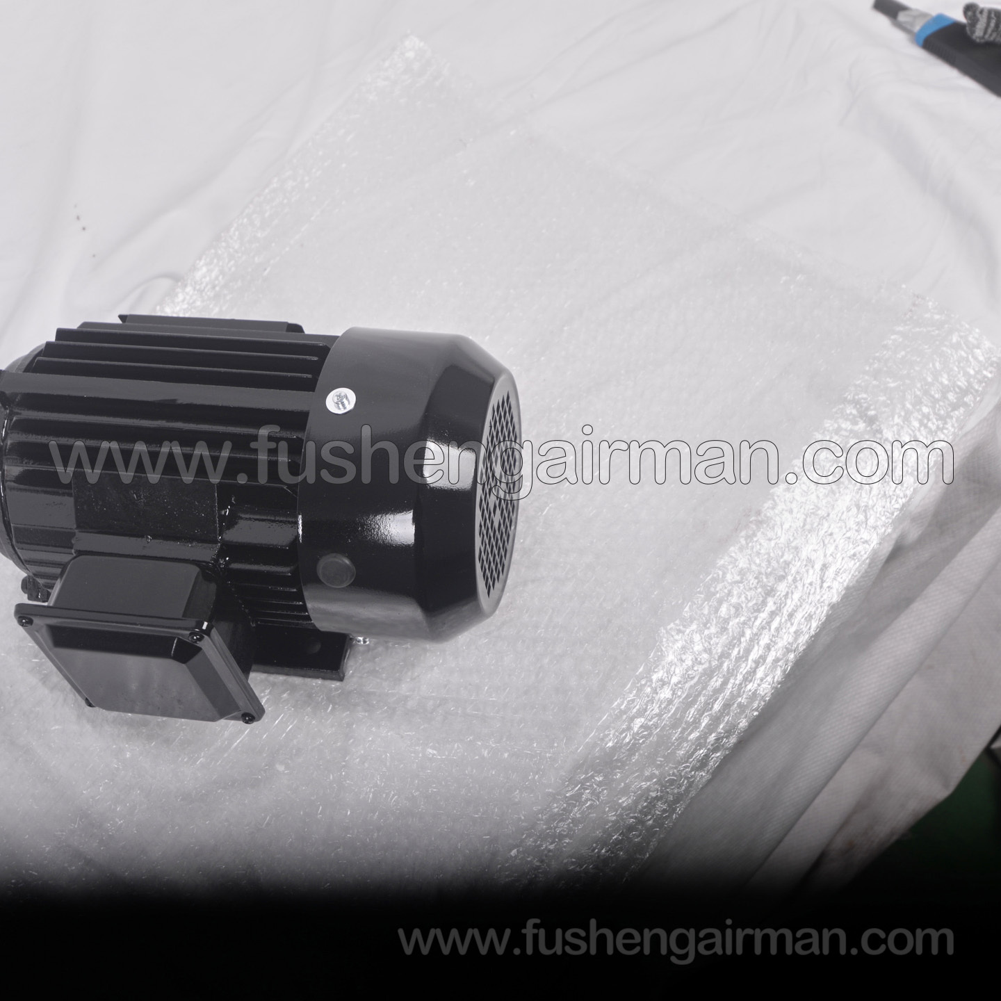 22222160=22179279=47520558001 Ingersoll Rand Screw Air Compressor IY90L-6/1.1 kW Ingersoll Rand Screw Air Compressor IY90L-6/1.1 kW