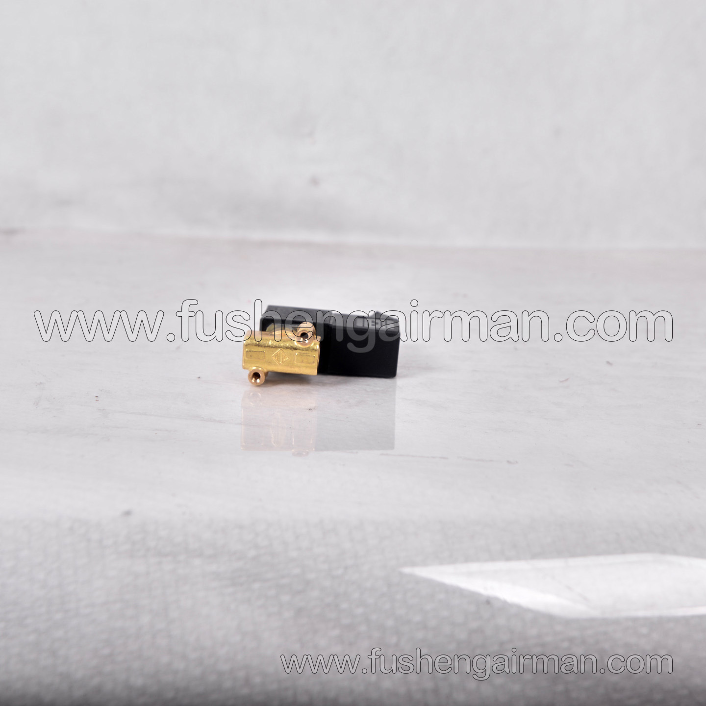 47748648001 Ingersoll Rand Screw Air Compressor Genuine Replacement Solenoid Valve 31JN1YQ0V12