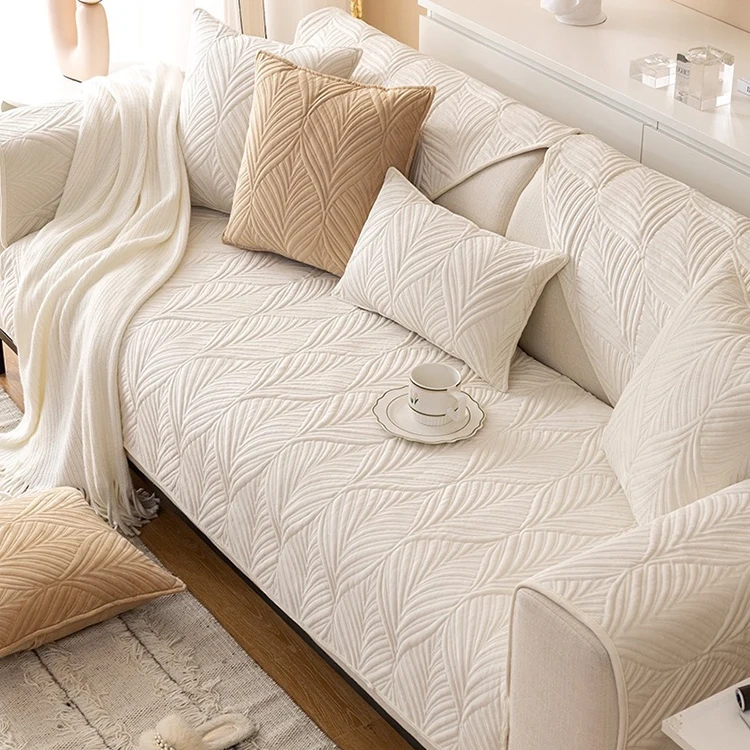 Modern Concise 100% Polyester Cosy Plush Non-Slip Quilted Sofa Covers For Living Room