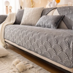Luxury Design 100% Polyester Quilted Velvet Sofa Cover Geometric Pattern Cosy Plush Non-Slip Sofa Cover For Sectional Sofa