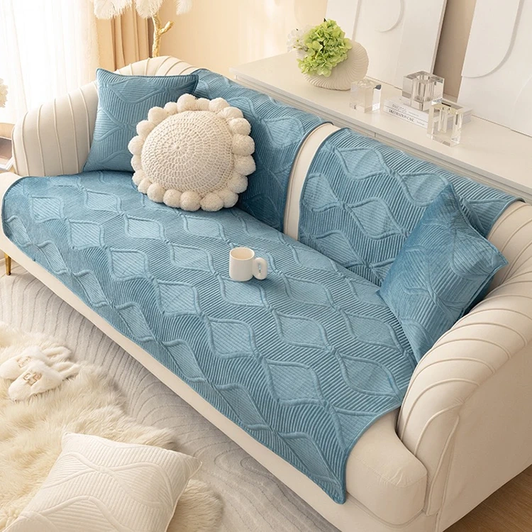 Luxury Design 100% Polyester Quilted Velvet Sofa Cover Geometric Pattern Cosy Plush Non-Slip Sofa Cover For Sectional Sofa