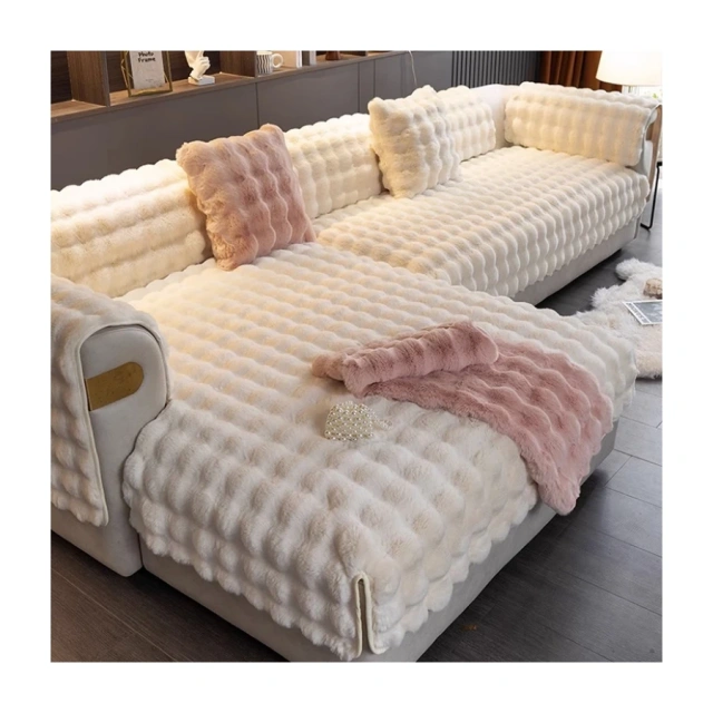 High Quality Pure Polyester 700gsm Anti-Static And Sustainable Faux Rabbit Fur Cushion For Home Decor