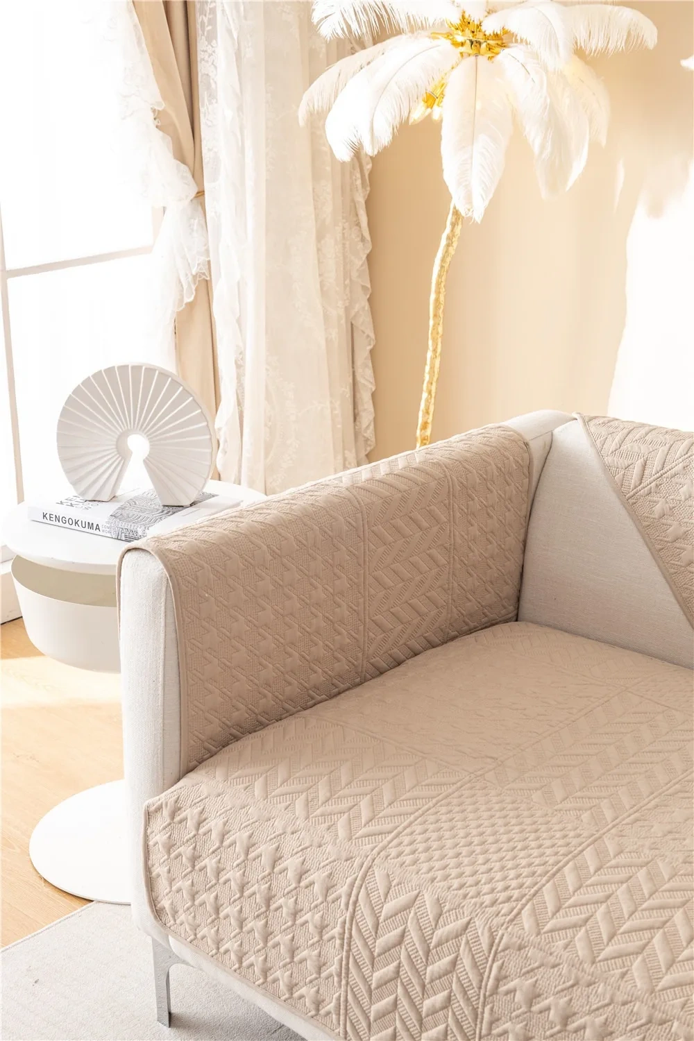 Minimally printed sofa cushion with fashionable patterned sofa cover modern and soft sofa cushion