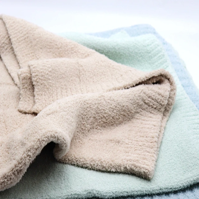 Wholesale Throw Blankets Flannel Blanket Pattern Soft Throw Blanket For Couch,Bed,Sofa Luxurious Warm And Cozy For All Seasons