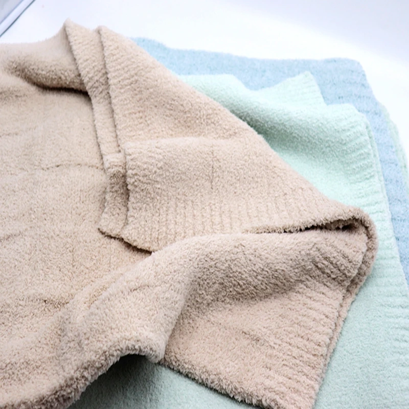 Wholesale Throw Blankets Flannel Blanket Pattern Soft Throw Blanket For Couch,Bed,Sofa Luxurious Warm And Cozy For All Seasons