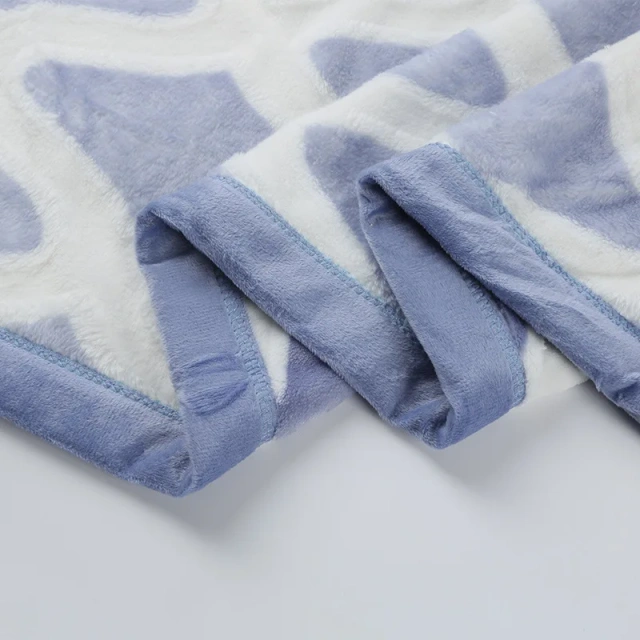 customized 3D embossed printed flannel blanket soft warm high-quality office nap blanket