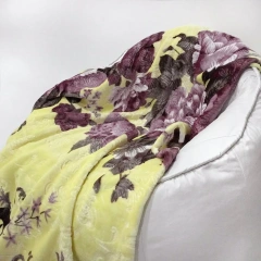 100% polyester Flower Printing Flannel Blanket - Soft Warm and Cozy Blanket - Great for Home Decor