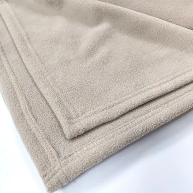 Custom Logo Adult Blanket 100% Polyester Wedding Style Portable Soft Patterned Warm Hotel Throw Blankets Polar Fleece Blanket