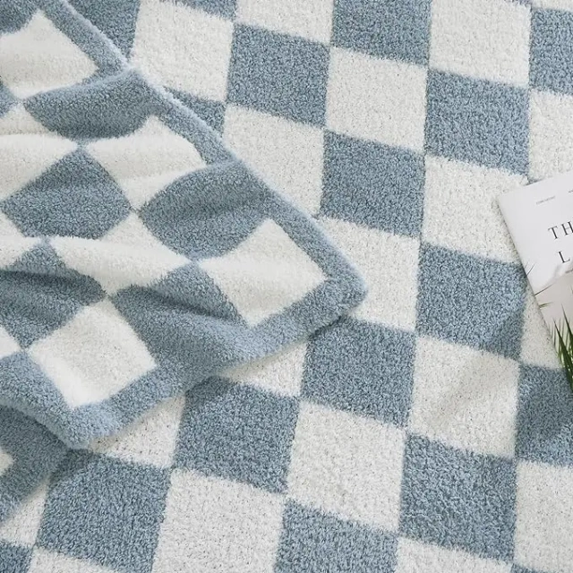 Cheap price 100% polyester polar fleece knitted blankets custom throw blanket