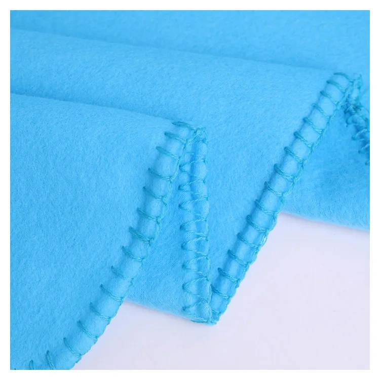 Customized Polyester Fleece Blanket with Silk Print Logo Camping Travel Portable Throw Blanket For Promotion