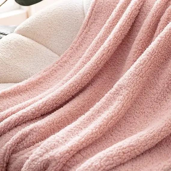Bertte Fluffy Sherpa Throw Blanket Ultra Soft Warm Lightweight Shaggy Blanket for Couch Sofa Travel, 50"x 60", Pink