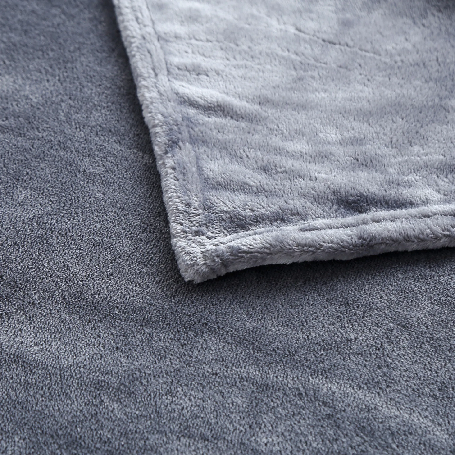 Fokusent Plain colour Microfiber Flannel blanket super soft reversible polyester throw blanket Home Textile 70*100cm winter