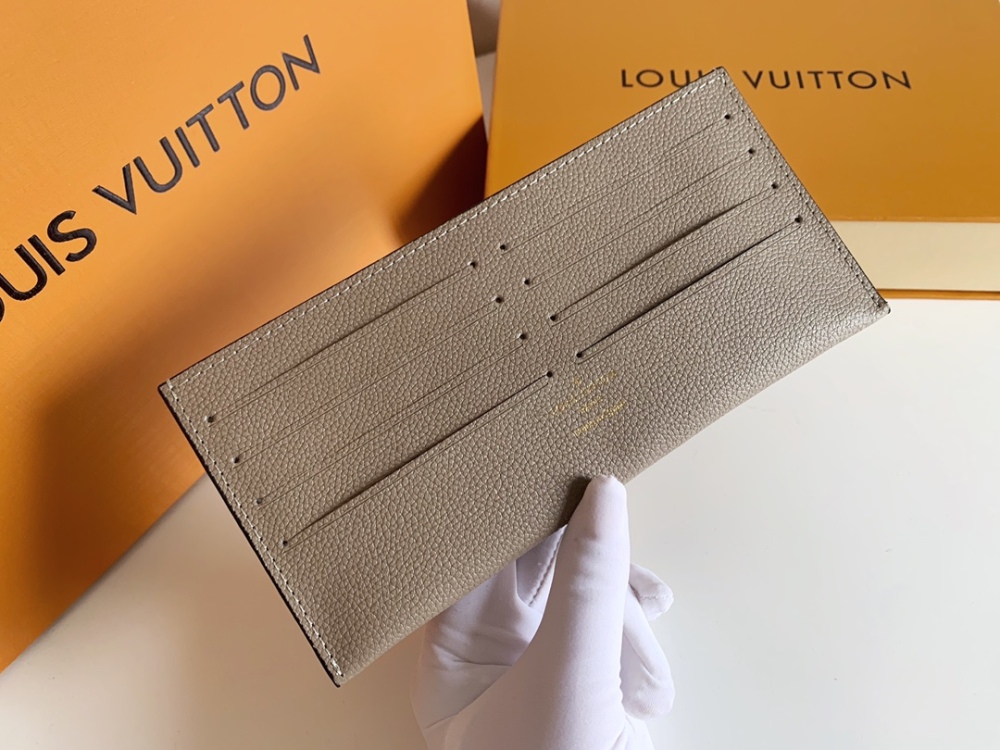 Designer Shoulder Gold Chain Shoulder Bags M69977 Luxury Handbag Women Mens Fashion Summer Bag