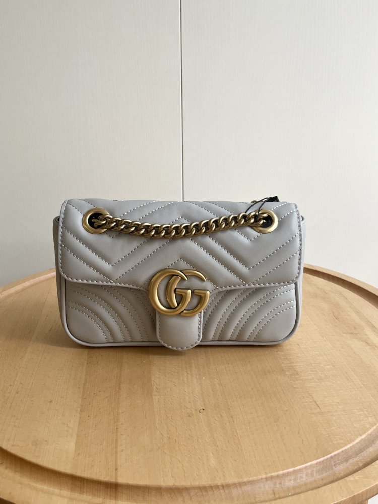 GG Marmont Series 443497 High Quality Leather Designers Womens and Mens Shoulder Bags