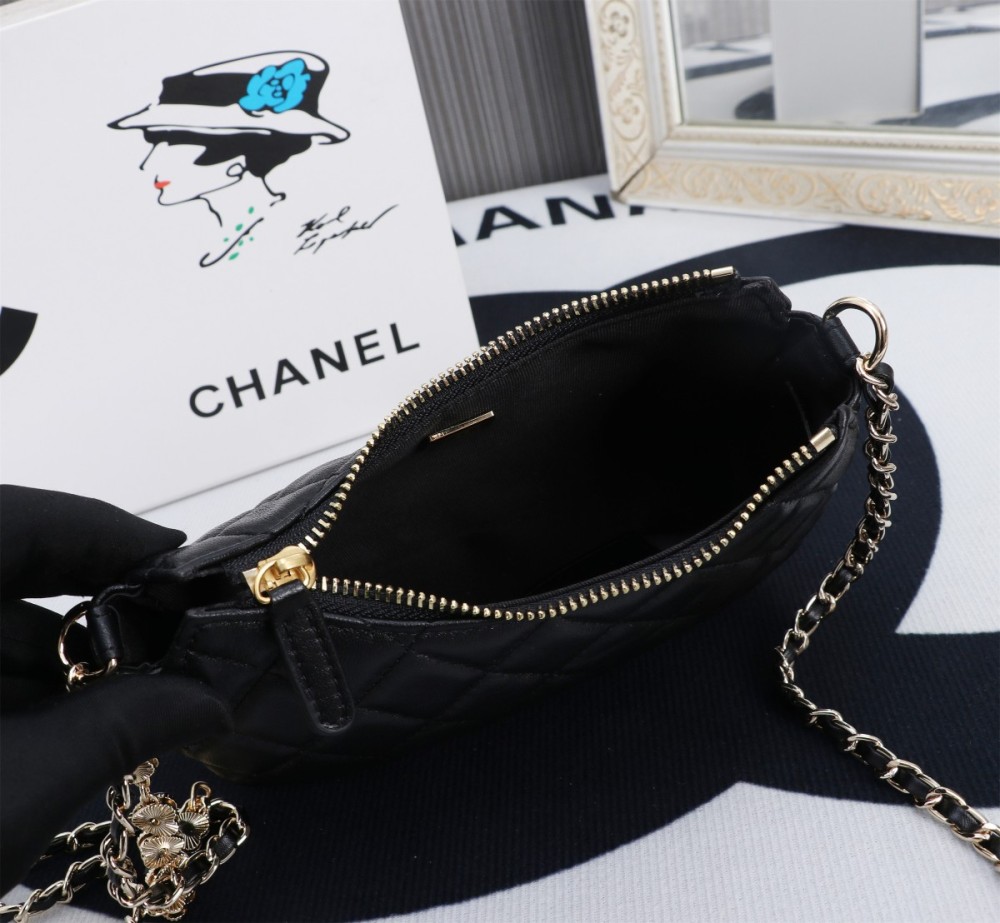 Designer Handbag Luxury Black High Quality Shoulder Bags Moon Shaped Hobo Fashion Design