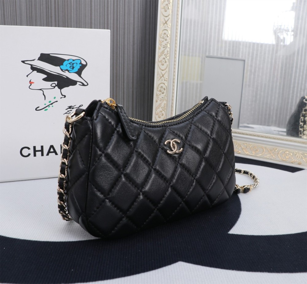 Designer Handbag Luxury Black High Quality Shoulder Bags Moon Shaped Hobo Fashion Design