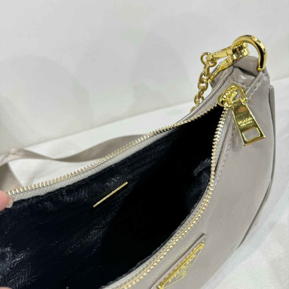 New Arrival Designer Bags Fashion Leather Women's Saddle Hobos Lady Cross Body Bags