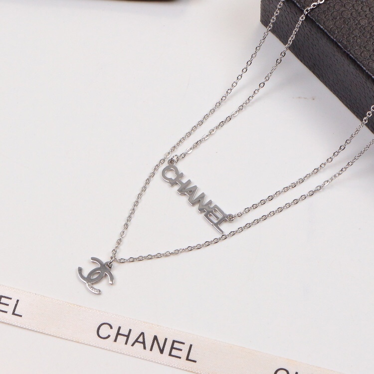 Cha Designer Necklaces Pendant Long Chain for Men Women Steel Fashion Classic Jewelry Gift