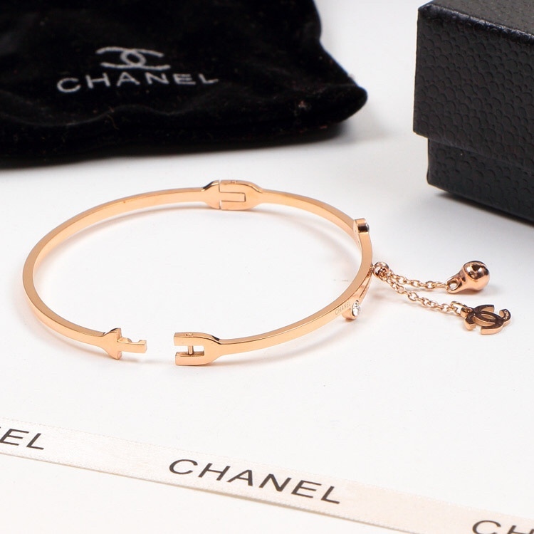 New Designer Unisex Bracelet Fashion Bracelets for Man Women Jewelry Chain Bangle