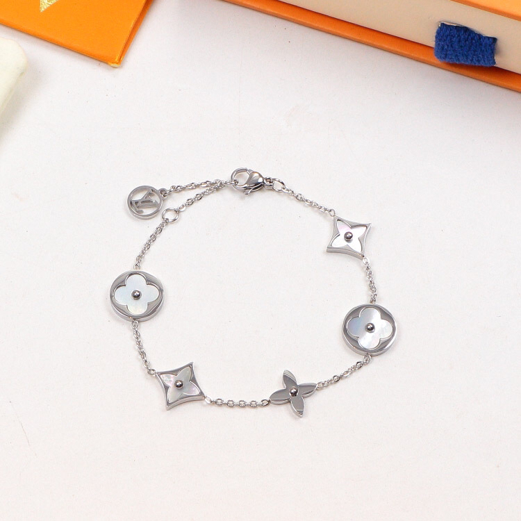 LV Classic Bracelets Gold Plated Stainless Steel Flower Letter Lovers Gift Wristband Chain Women Bracelet for Birthday Gift