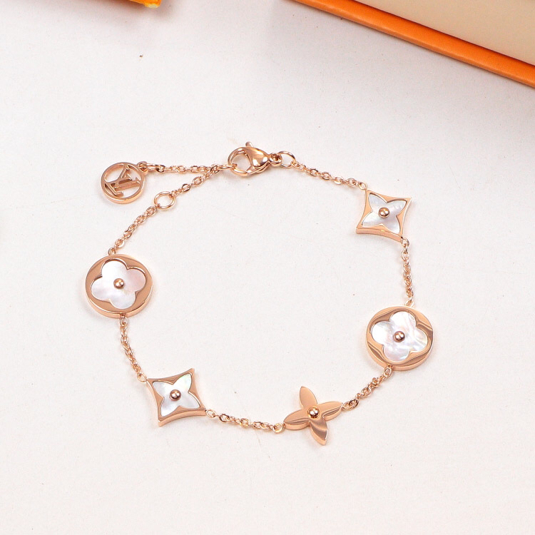LV Classic Bracelets Gold Plated Stainless Steel Flower Letter Lovers Gift Wristband Chain Women Bracelet for Birthday Gift
