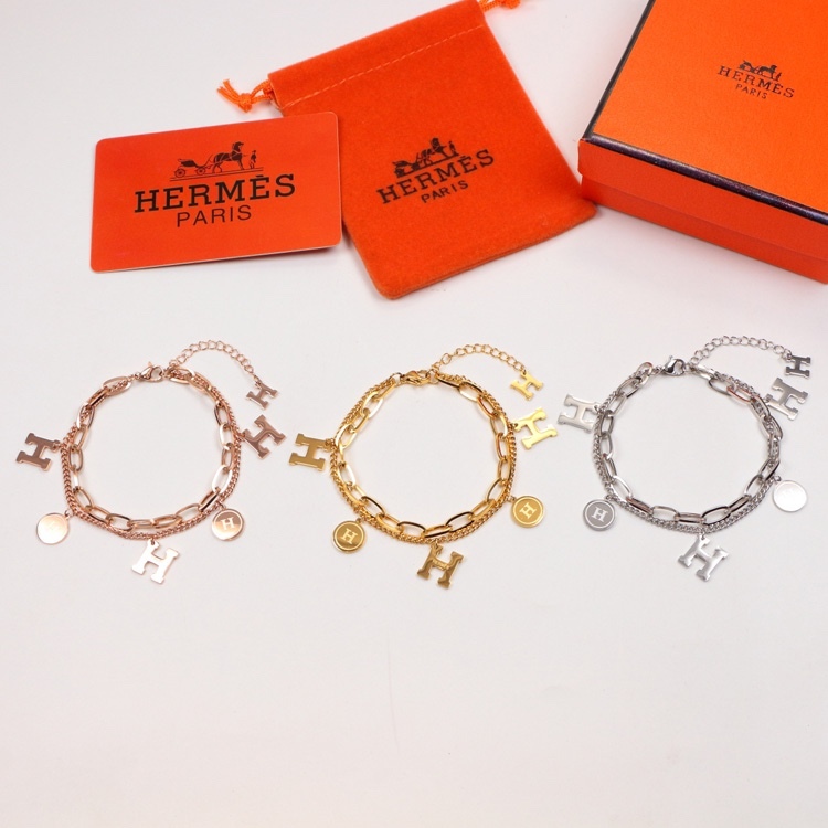 Herm Classic Bracelets Gold Plated Stainless Steel Flower Letter Lovers Gift Wristband Chain Women Bracelet for Birthday Gift