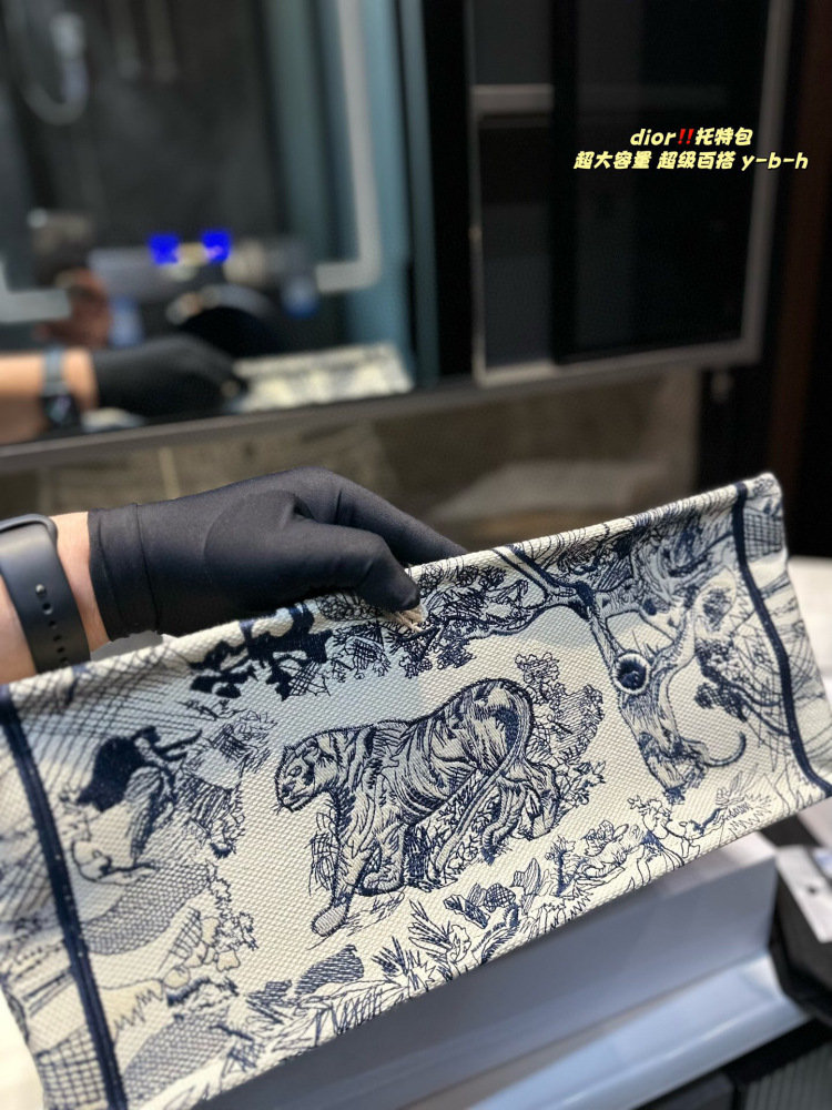 DIO Book Tote Classical Fashion Tiger Women Men Canvas Big Capacity 3 Sizes Shopping Totes Bags